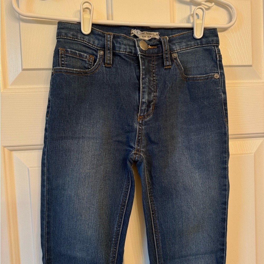 Free People High Rise Skinny Jeans in Medium Wash, Size 24 - Picture 3 of 4